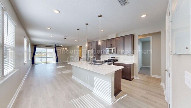 Photo - 333 Cedar Elm Wy