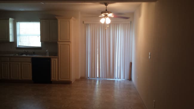Photo - 2929 S Harvard Ave