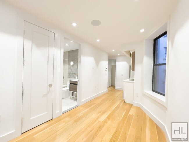 Building Photo - Upper East Side / 2-Bed 1-Bath / Newly Ren... Unit 3B Rental