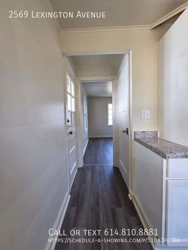 Photo - 2569 Lexington Ave