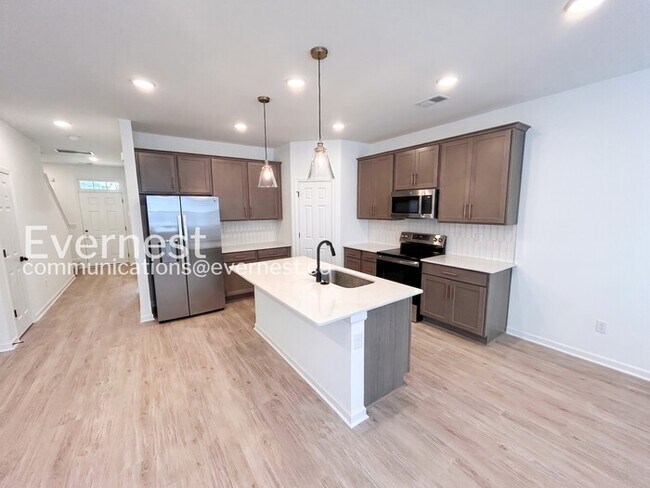 Photo - 2900 Suzanne Landon Dr