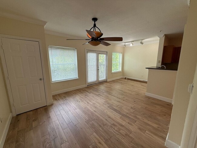 Photo - 304 E South St Unidad 5024