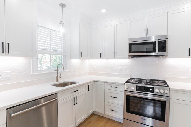 Photo - 14 Atkins St Unit #1