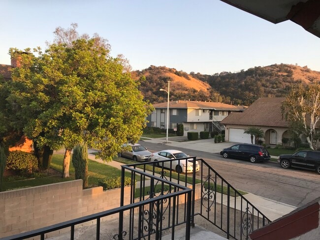 Building Photo - 642 Lemar Park Dr Unit #4