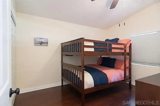 Photo - 3175 Howard Ave