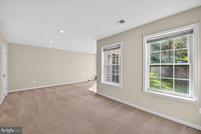 Photo - 1515 Shields Terrace NE