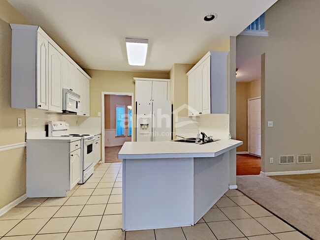 Photo - 3305 Maple Terrace Dr