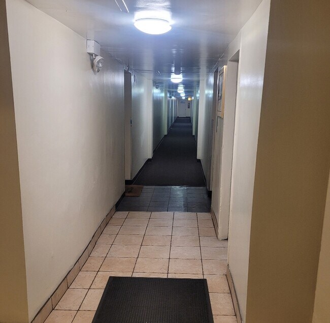 4915 S Drexel Blvd Unit 2A