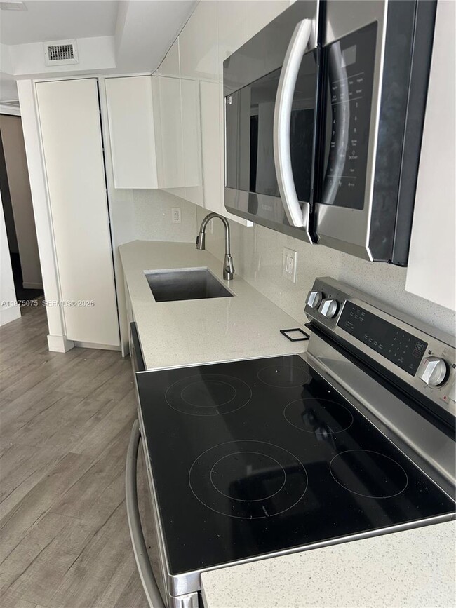 Photo - 6921 Environ Blvd Unit 7P