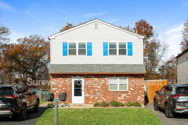 Building Photo - 505 Corinthian Ave Unit B