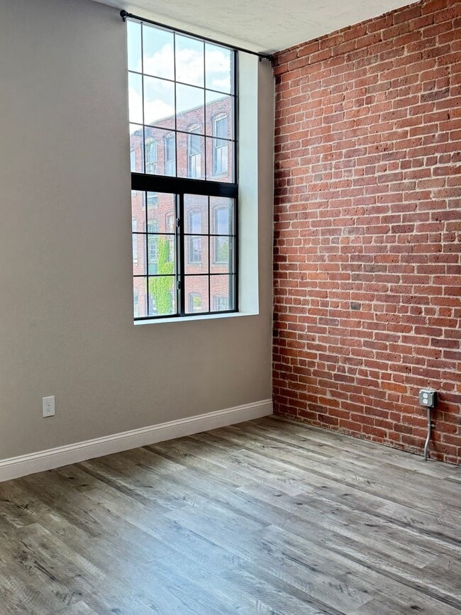 Photo - 70 Webster St Unit 207