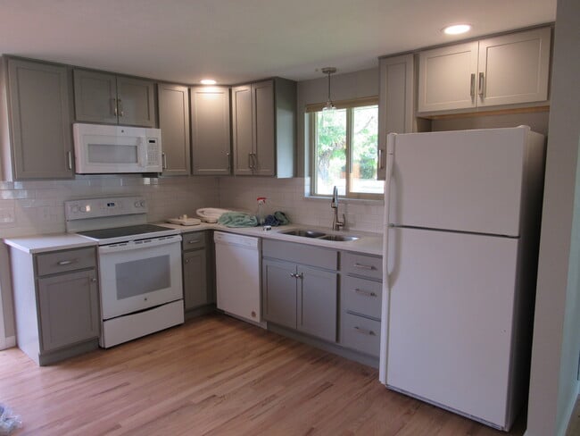 Photo - 1111 Judson St