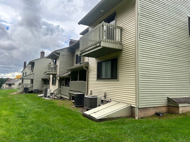 Photo - 1102 Summer Hill Dr Unit 1102