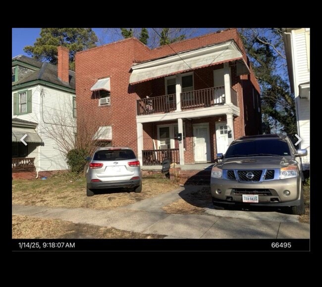 Photo - 838 W 41st St Unit 1