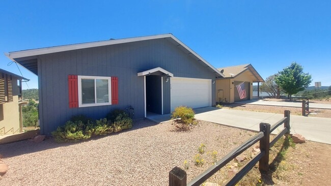 Building Photo - BEAUTIFUL PAYSON HOME WITH FANTASTIC VIEWS!!
