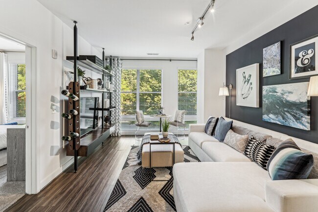 Photo - Russell at Reston Station