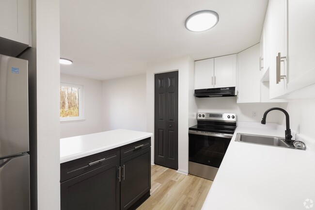 Photo - Cobblestone Apartments