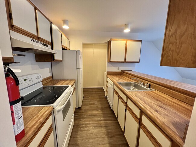 Photo - 1002 Linden Ave