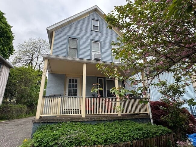 Building Photo - 235 Henrietta St Unit DN Rental