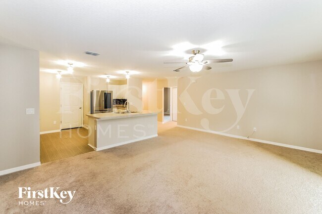 Photo - 19 Rykill Way