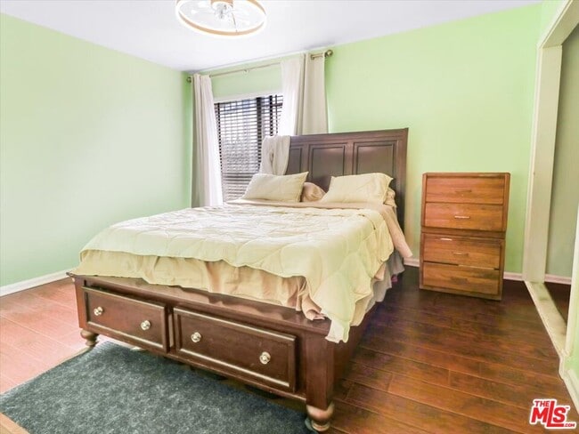 Photo - 11414 Budlong Ave