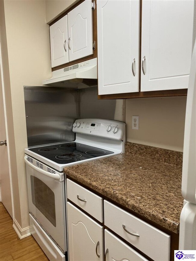 Photo - 505 Independence Ct