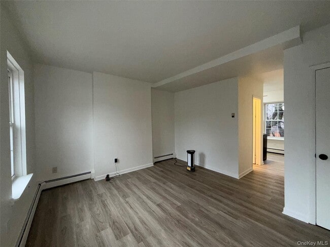 Photo - 32 N Bridge St