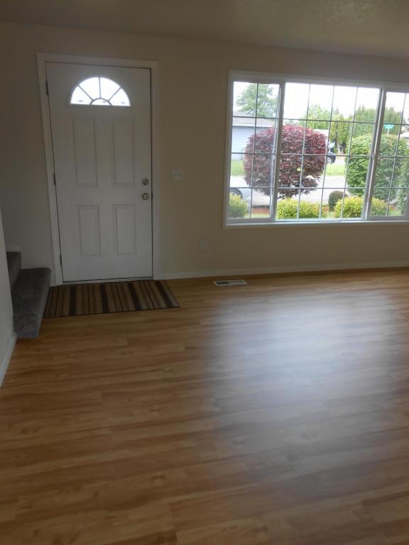 Photo - 386 30th Ave SE