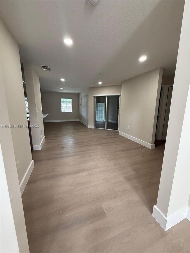 Photo - 16432 SW 47th Terrace