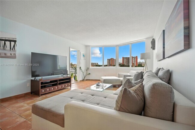 Photo - 1170 NE 191st St Unit A21
