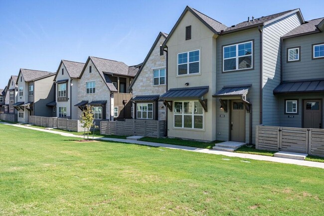 Building Photo - 180 S Brook Dr Rental
