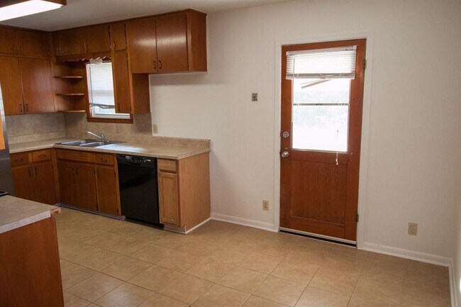 Photo - 8406 Burrell Dr