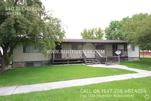 Building Photo - Charming Apartment in Chubbuck! Visit rent... Unit 8