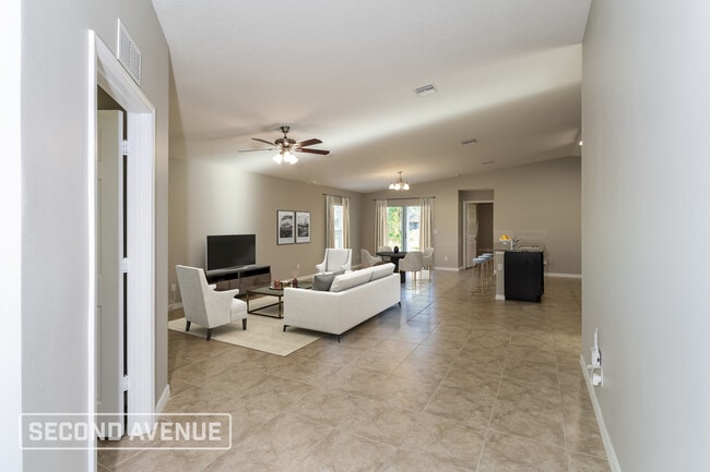 Photo - 594 Topeka Rd SW