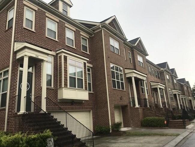 Photo - 1581 Mosaic Way