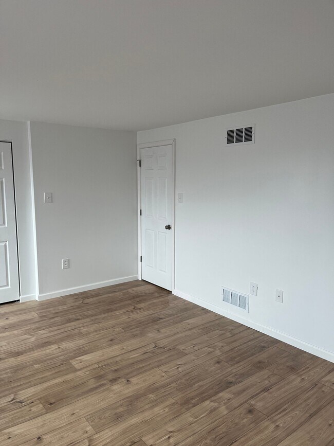 Photo - 1131 Harmony Rd