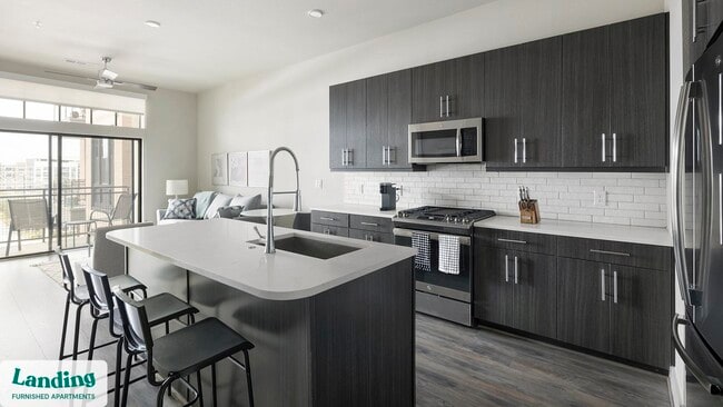 Photo - 1215 Sawyer St Unit 472