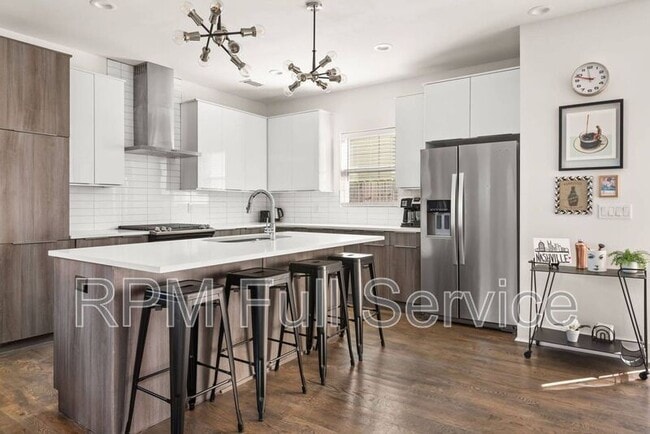 Photo - 208 Myrtle St