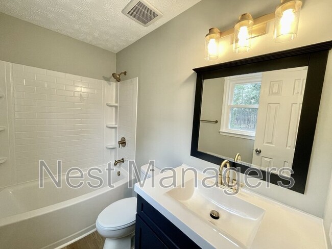 Photo - 623 Daharan Dr