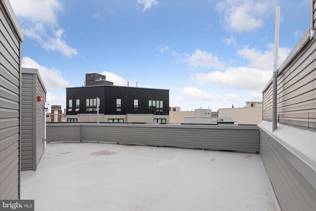 Photo - 1600 Ridge Ave Unit 3