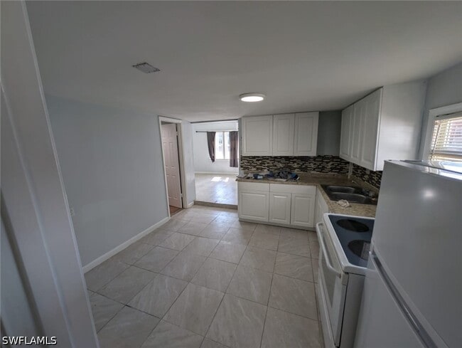 111 E Palmetto Ln