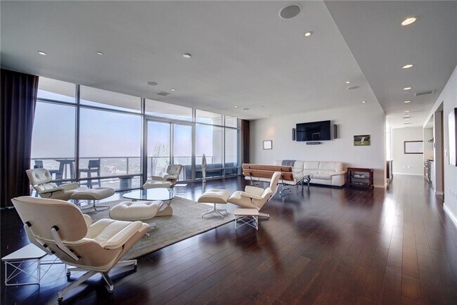 Photo - 200 Congress Ave Unidad 44K