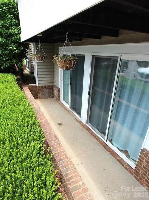 Photo - 1645 Arlyn Cir