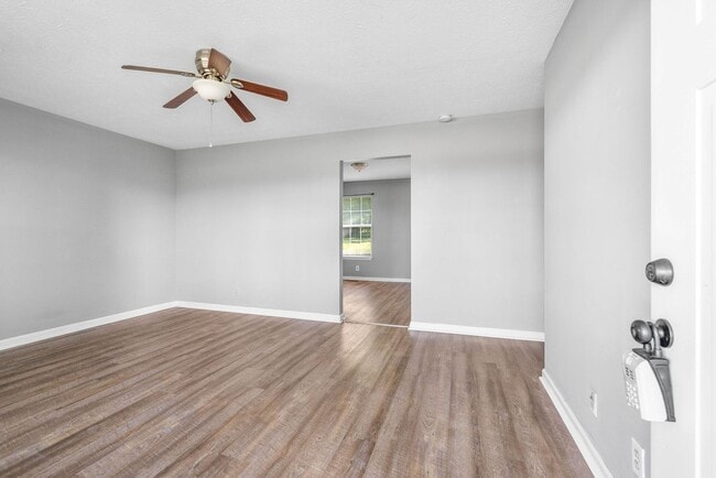 370 Hugh Hunter Rd