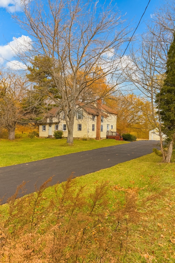 Photo - 358 Manitou Rd