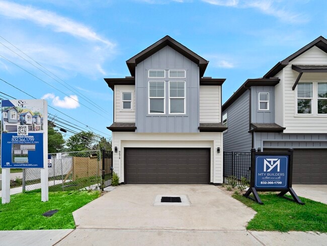 Building Photo - 8672 Easthaven Blvd