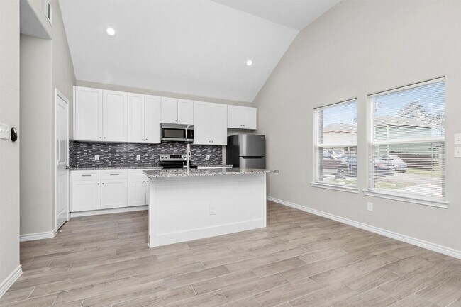 Photo - 16706 E Hammon