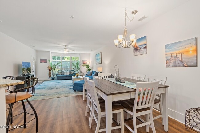 Photo - 2537 St James Dr SE Unidad Apt 105