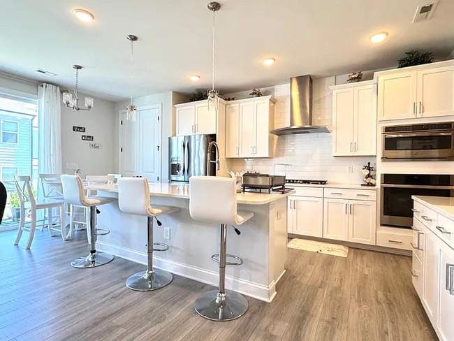 Photo - 4 Bedroom for Rent in Apex