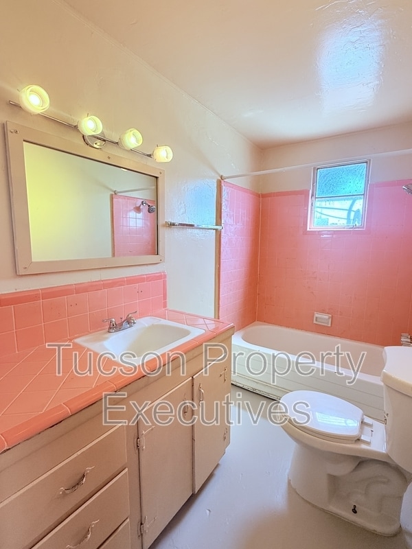 Photo - 3274 E Benson Hwy